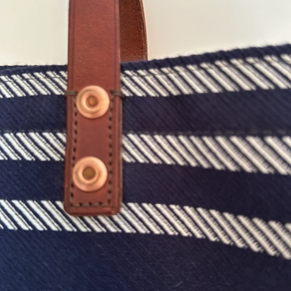 NWOT Just Campagne leather handled tote-brass details -lined in red. - Picture 5 of 8